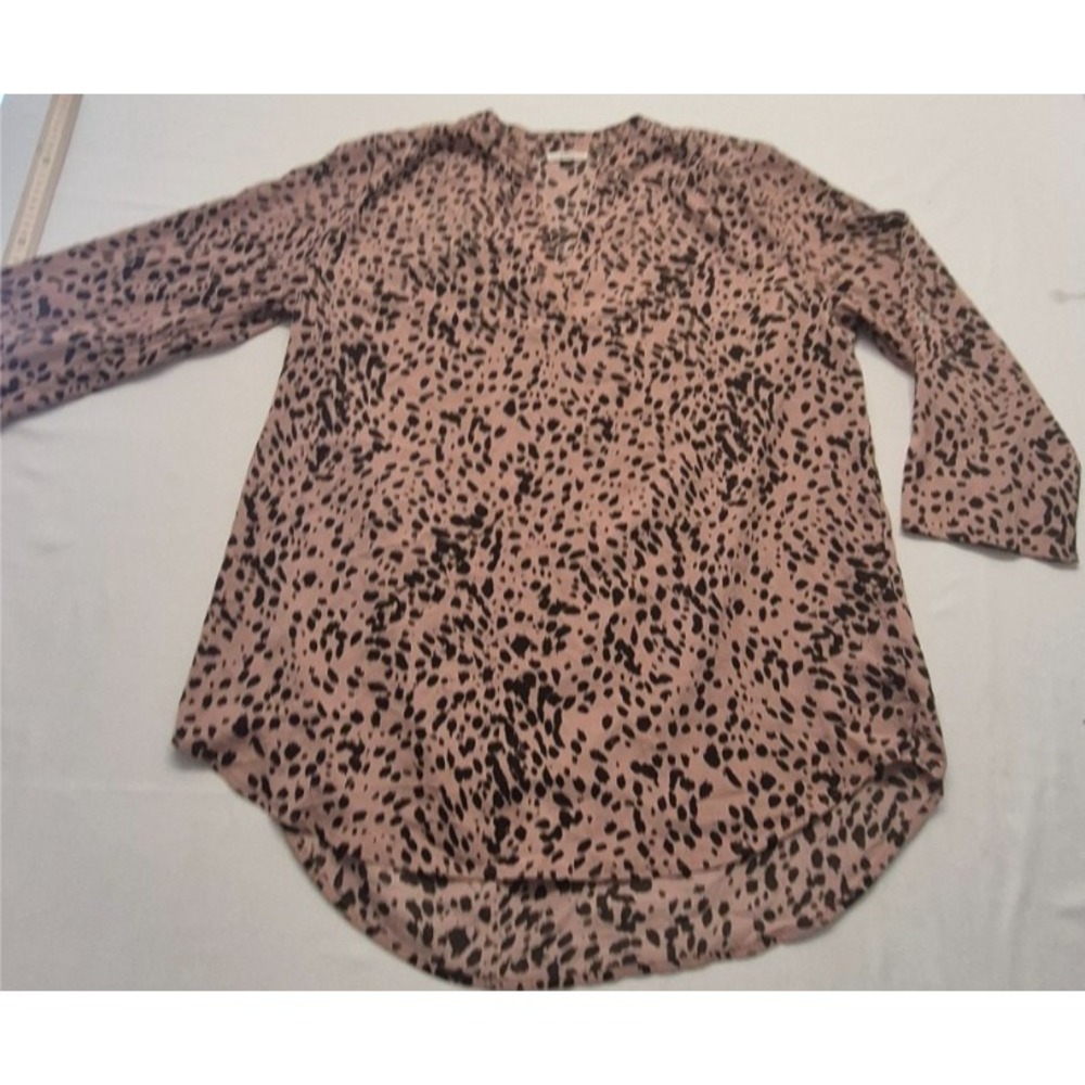 Jodifl Women's‎ peach animal print tunic LG long sleeve v-neck high-low hem